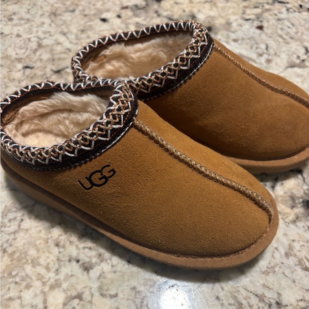UGG Chestnut Tasman Slippers